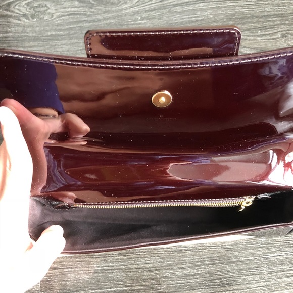 Louis Vuitton Sobe Clutch Plum Purple Vernis - Picture 6 of 7